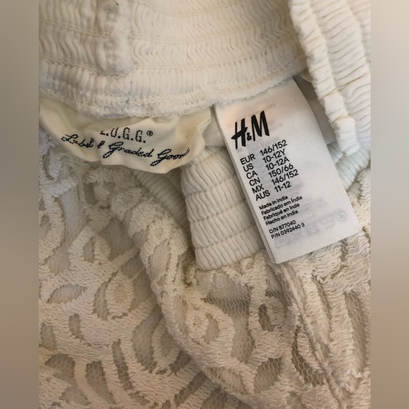 H&M Youth White Lace Shorts - size 10-12Y - Picture 3 of 3